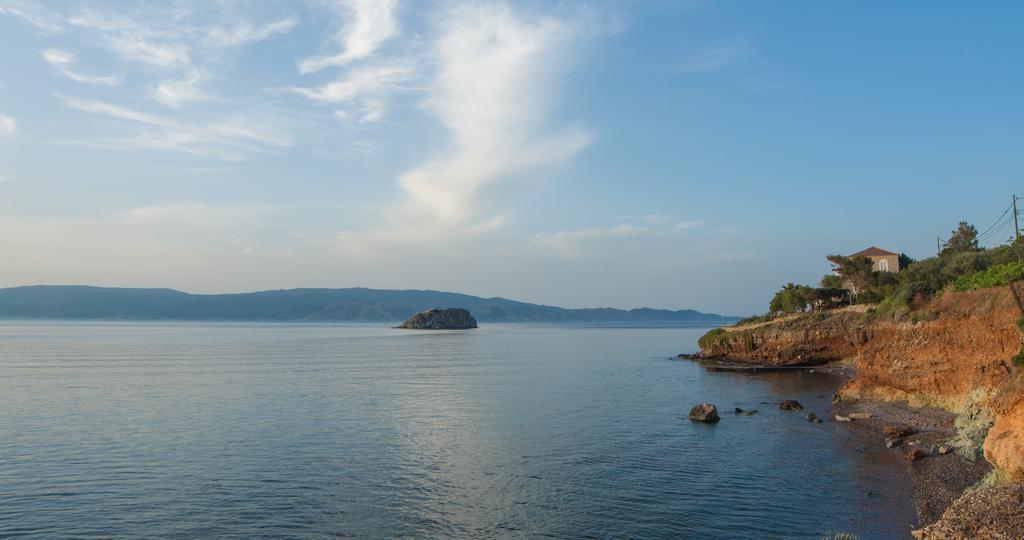 Вилла Seasidehouse Идра Экстерьер фото